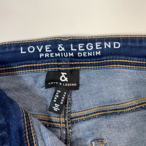Love & Legend Premium Denim Bermuda Shorts - Picture 4 of 8